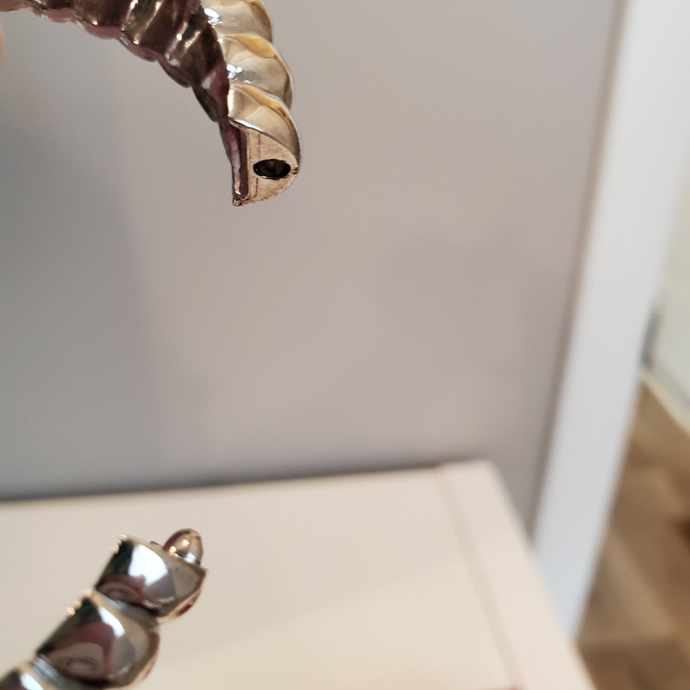 Vintage Bracelet and‎ Clip Earrings - Picture 9 of 16